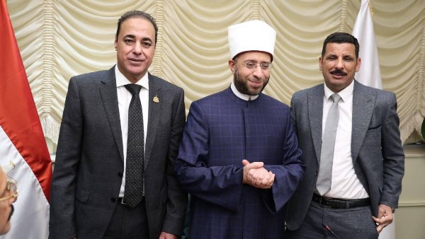 وزير الأوقاف يستقبل أعضاء البرلمان دعما للعمل المشترك على خدمة كل أبناء الوطن