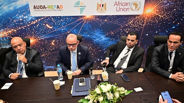وزير الاستثمار يبحث دعم انخراط الشركات المصرية في الأسواق الأفريقية