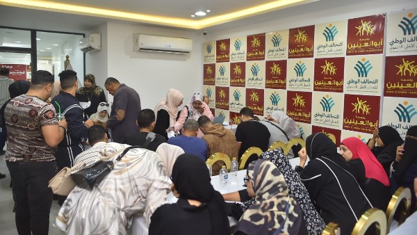«مؤسسة أبو العينين» تواصل تنظيم فصول وامتحانات محو الأمية بالجيزة