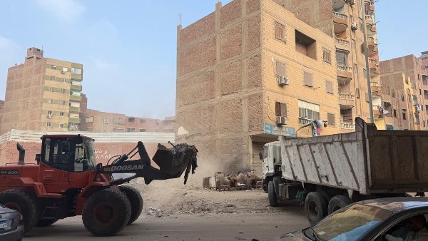 محافظ الجيزة يوجه بتنظيم حملات لرفع المخلفات أسفل محور عمرو بن العاص