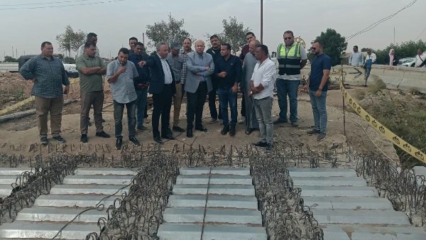 نائب محافظ الجيزة يتفقد أعمال إصلاح كوبري جرزا ويتابع مشروع للصرف الصحي