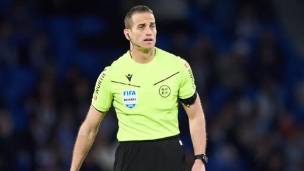 حكم واقعة مبابي يدير الكلاسيكو.. أزمة ركلة الجزاء تطارد ريال مدريد قبل مواجهة برشلونة.. إيه الحكاية