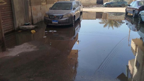 انسداد الصرف الصحي يغرق شوارع ومنازل الجبيلي وتقسيم كامل مسعود بالفيوم
