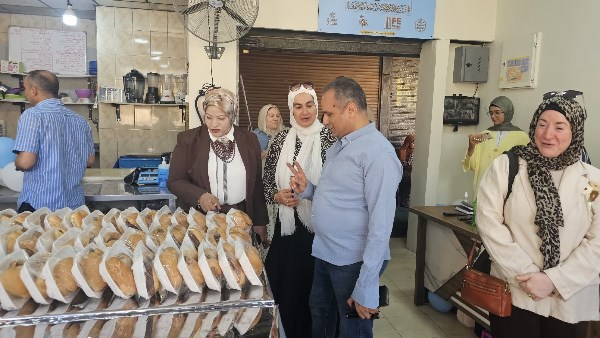وكيل  التضامن  ببني سويف تفتتح مطبخ “لقمة هنية” لدعم الأسر الأولى بالرعاية.. صور