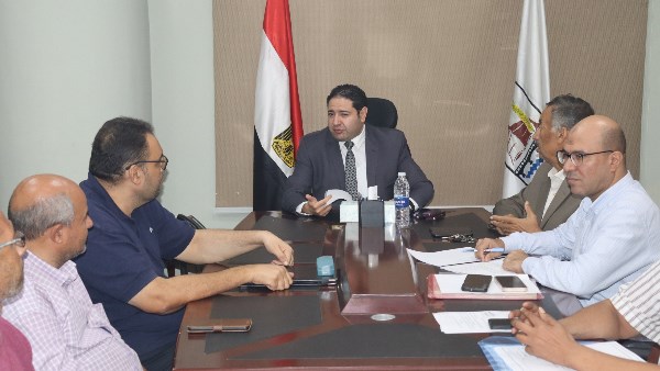 بني سويف.. دراسة ملفات تقنين أراضي الدولة تمهيدًا لعرضها على اللجنة العليا للبت