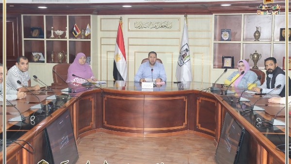 سكرتير عام بني سويف يناقش مستجدات وموقف شكاوى المواطنين خلال أكتوبر
