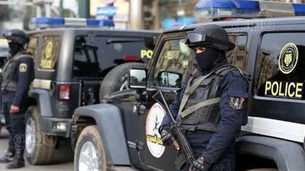 النيابة العامة تأمر بحبس تاجري مخدرات وسلاح في طهطا بسوهاج