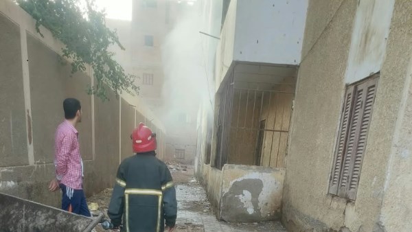 السيطرة على حريق بمكتب الشئون الاجتماعية في البداري بأسيوط