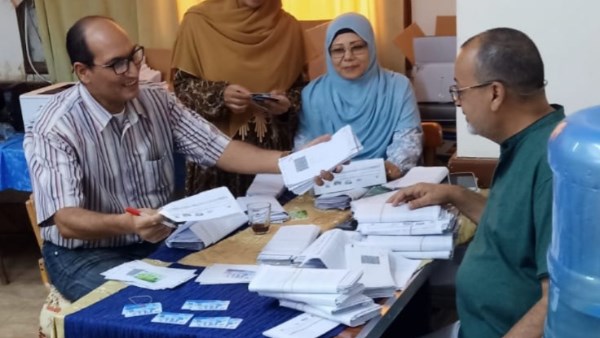 تضامن قنا تبدأ تسليم بطاقات تكافل وكرامة المحدثة لـ127 ألف مستفيد