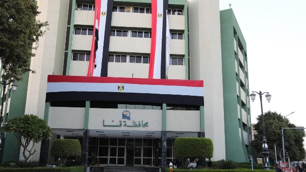 قنا تصدر بيان يكشف أسباب عدم تشغيل معهد الدير الغربى الأزهرى
