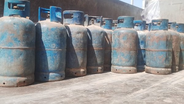 حملات مفاجئة على مستودعات البوتاجاز ومحطات الوقود بالأقصر لضبط الأوزان ومنع التلاعب