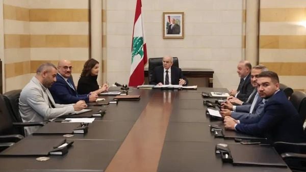 سلام يتابع مشاريع إعادة الإعمار والتعافي في الجنوب والضاحية الجنوبية