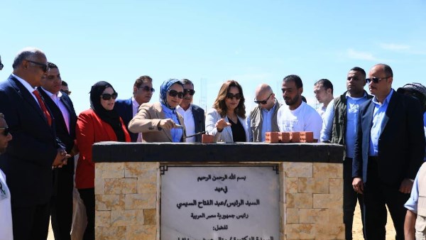 أخبار الوادي الجديد: وزيرة التنمية المحلية والبيئة تقوم اليوم بزيارة ميدانية وتفتتحان مشروع تطوير ورفع كفاءة مجزر «موط» بالداخلة