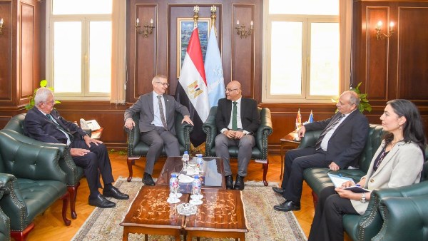 محافظ الإسكندرية يبحث مع سفير أيرلندا سبل تعزيز التعاون المشترك