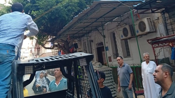 أحياء الإسكندرية تواصل حملاتها لإعادة الانضباط والتصدي للإشغالات