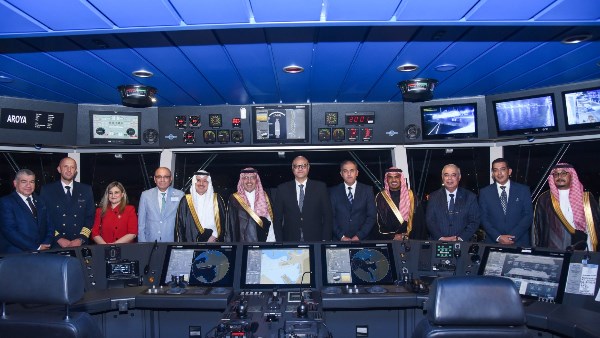 محافظ الإسكندرية يشهد تدشين مسار سفينة أرويا كروز من ميناء الإسكندرية