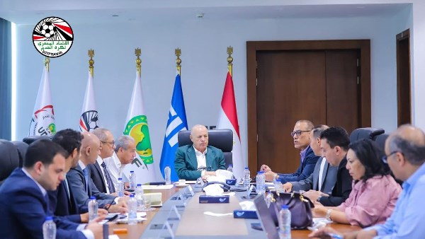 الدرندلي يطالب بفتح تحقيق.. جلسة خلال ساعات بين اتحاد الكرة وجهاز المنتخب