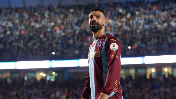 لاعب طرابزون السابق: صلاح ينافس هاجي على عرش الأفضل في تاريخ الكرة التركية