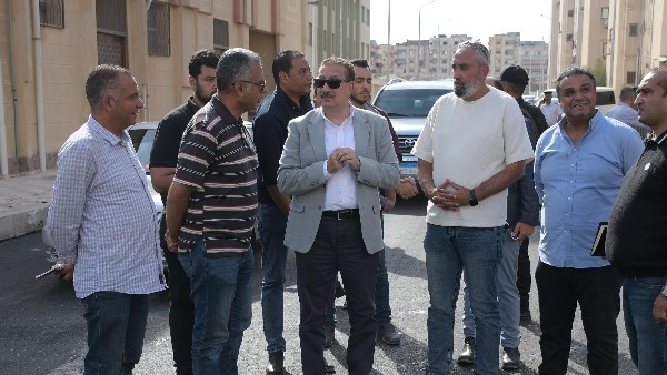 محافظ بورسعيد يتابع ميدانيا معدلات تنفيذ أعمال تطوير ورفع كفاءة منطقة الإسراء