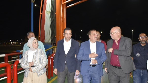 شريان مروري حيوي للربط بين بورسعيد وبورفؤاد.. محافظ بورسعيد يتفقد إعادة تشغيل كوبري النصر العائم «1».. صور