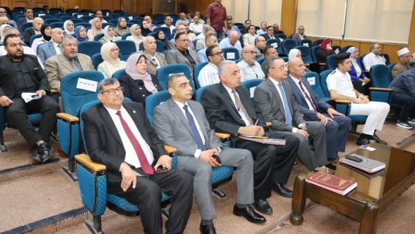 محافظ القليوبية يؤكد على متابعة المشروعات وتذليل معوقات التنفيذ
