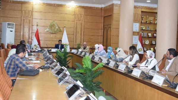 الجيزاوي: الطلاب الوافدون سفراء جامعة بنها بالخارج.. وزيادة أعدادهم مؤشر لنجاح منظومة الرعاية