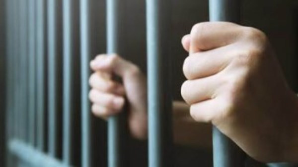 خضعت لجراحة استمرت 9 ساعات.. ضبط المتهم بالاعتداء على سيدة بآلة حادة في الخصوص
