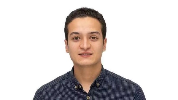 الصدفة كشفت الجريمة.. الجيران يكتشفون وفاة الأب والأم بطعنات داخل منزلهما بطنطا عقب اتصال شقيقة الجاني.. وأمن الغربية يضبطه