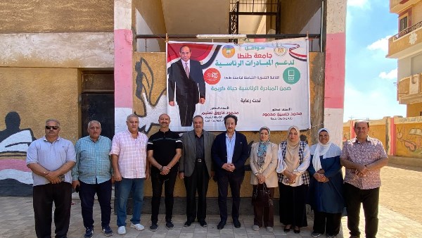 جامعة طنطا تقدّم خدمات طبية وعلاجية مجانية لـ 670 مواطنًا في قافلتها التنموية بقرية كفر خضر.. صور