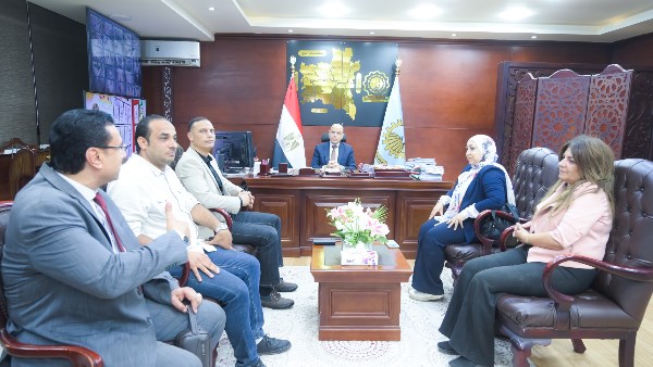 محافظ الغربية يواصل دعم التكتلات الاقتصادية والقرى المنتجة