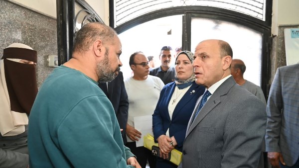 محافظ الغربية يتفقد المركز التكنولوجي ومركز السيطرة ببسيون ويتابع ملفات التصالح والمتغيرات المكانية والتقنين