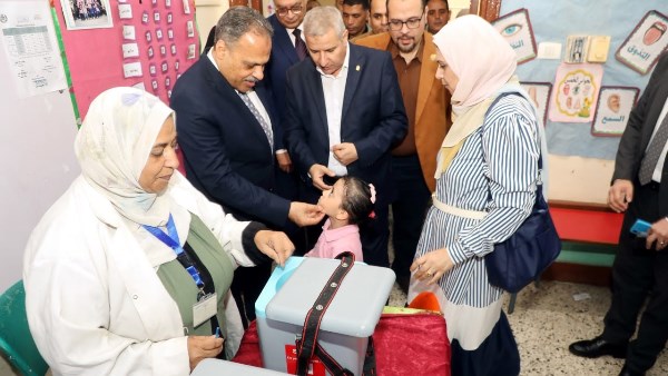 محافظ الشرقية يشهد انطلاق فعاليات الحملة القومية للتطعيم ضد الحصبة والحصبة الألمانية بالزقازيق
