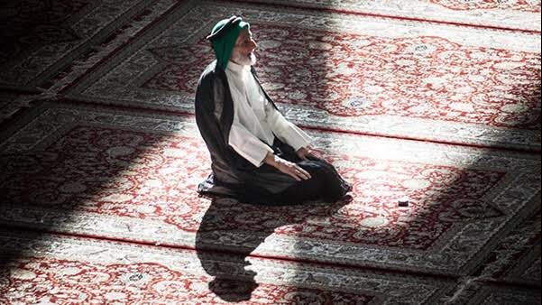 هل تصح صلاة الضحى قبل الظهر مباشرة؟.. أمين الفتوى يوضح الوقت الصحيح