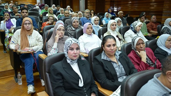 رئيس جامعة القاهرة: تعزيز الاستخدام المسؤول للذكاء الاصطناعي في البحث العلمي
