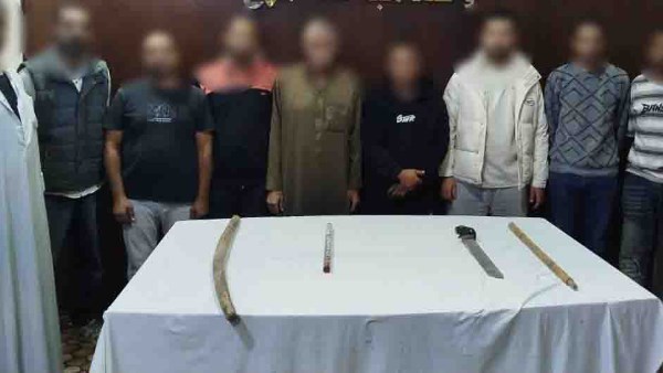 القبض على 10 أشخاص بتهمة التشاجر بالعصي والأسلحة البيضاء والألعاب النارية في المرج
