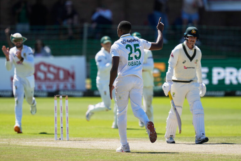 Rabada and Smith renew rivalry before Cape Town decider