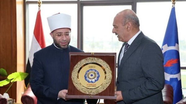 محافظ السويس يستقبل وزير الأوقاف ومفتي الجمهورية احتفالًا بالعيد القومي الـ٥٣ للمحافظة