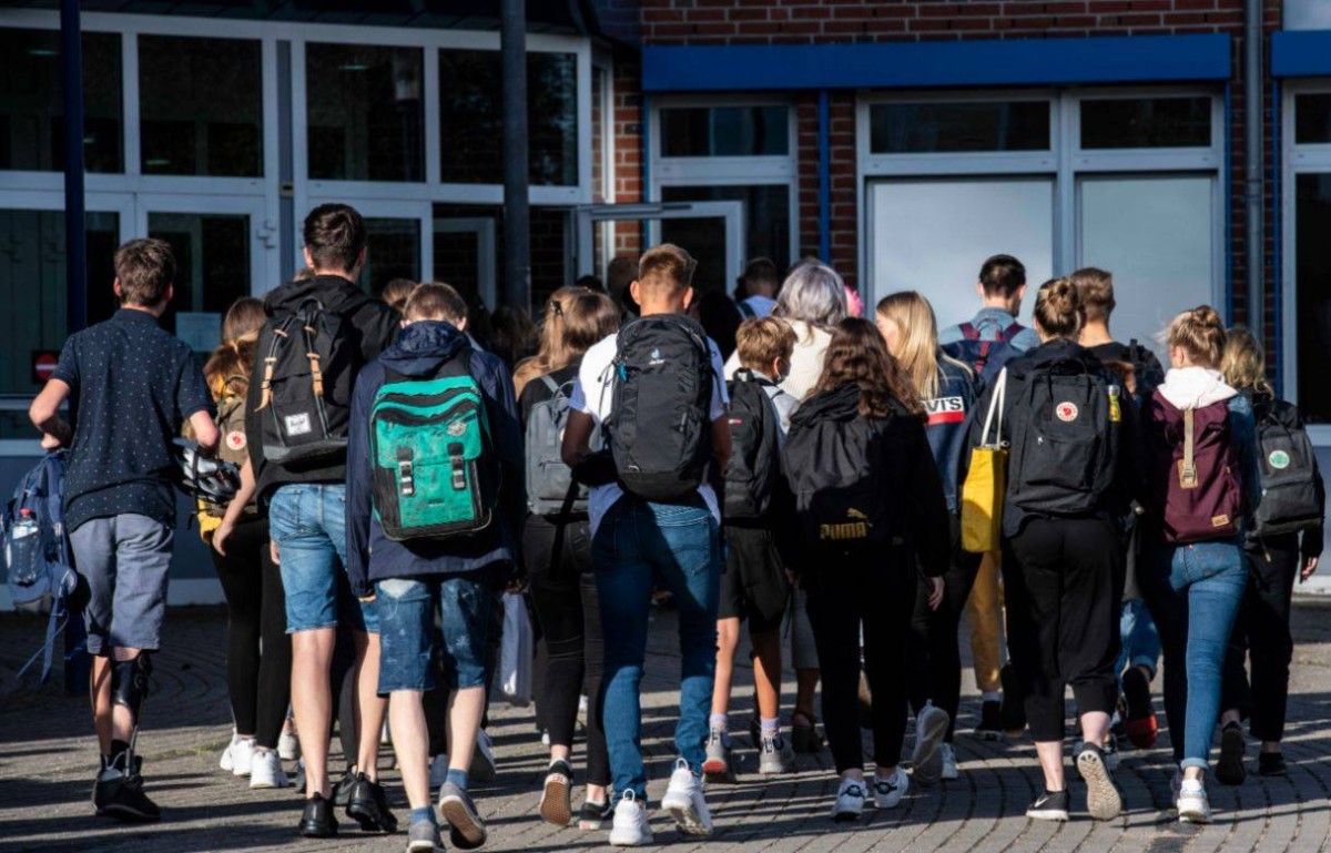 German School Implements €5 Fine for Late Students