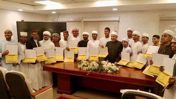 اختتام دورة «دراسات شرعية حول السنة النبوية» للباحثين من الهند بأكاديمية الأزهر العالمية