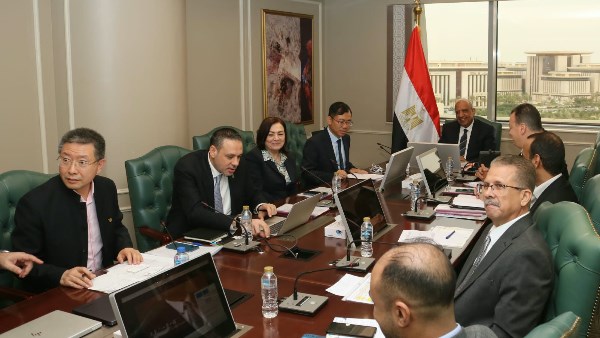 تعاون بين الكهرباء وEDRA العالمية في الطاقة المتجددة ومشروعات البنية التحتية