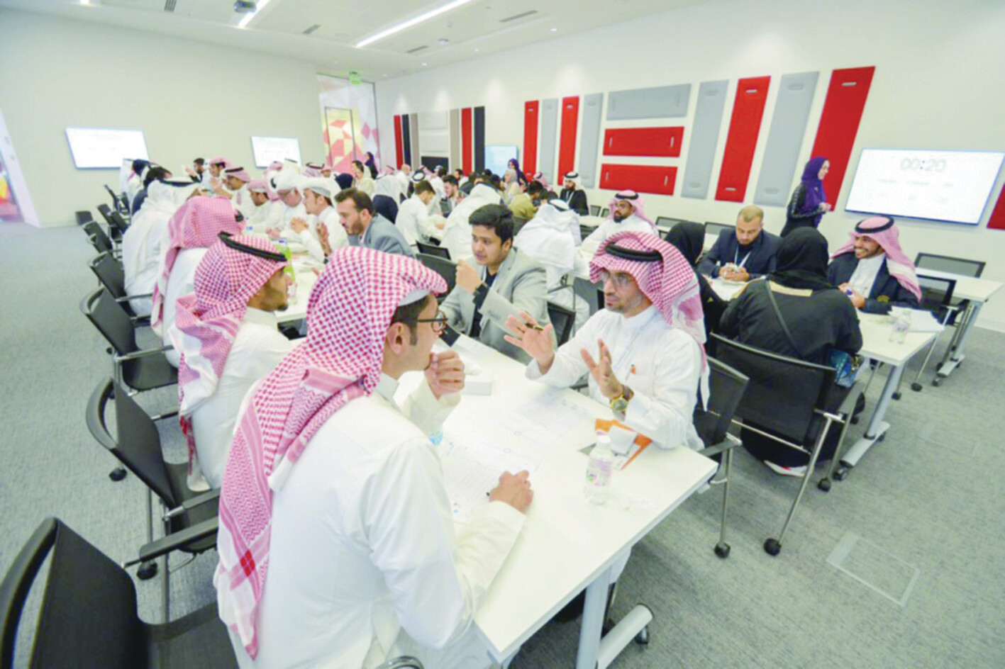 “دعم المواطن” يواكب إصلاحات تعرفتي الكهرباء والماء.. واستقرار اقتصاد الوطن