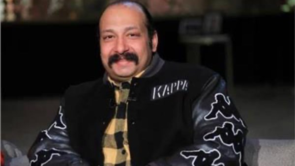محمد فاروق: طلاب جامعة بني سويف طالبوا بحضور الفنان محمد ثروت.. والفيديو المتداول اجتُزئ من سياقه