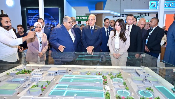 وزيرا الرى والاسكان يطلعان على أحدث تكنولوجيات المياه والصرف الصحي