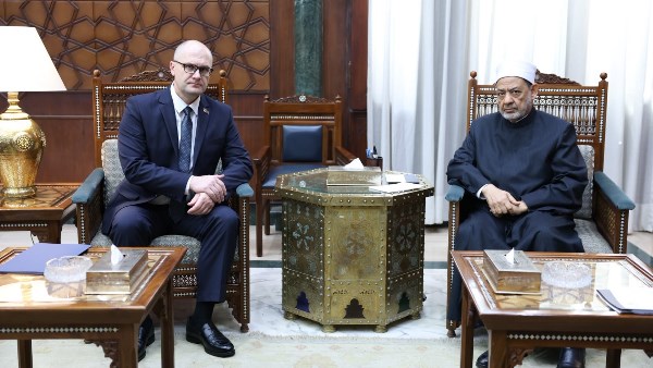 شيخ الأزهر يرحب بتنظيم معارض مشتركة للتراث الإسلامي في بيلاروس وتبادل الزيارات العلمية بين الطلاب والأساتذة