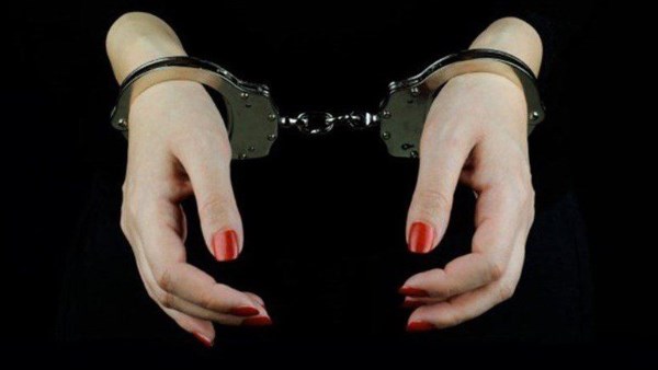 توكيلات باسم متوفى للاستيلاء على 17 فدانًا.. ورثة فنان إماراتي يلاحقون سيدة أعمال وزوجها بتهمة التزوير