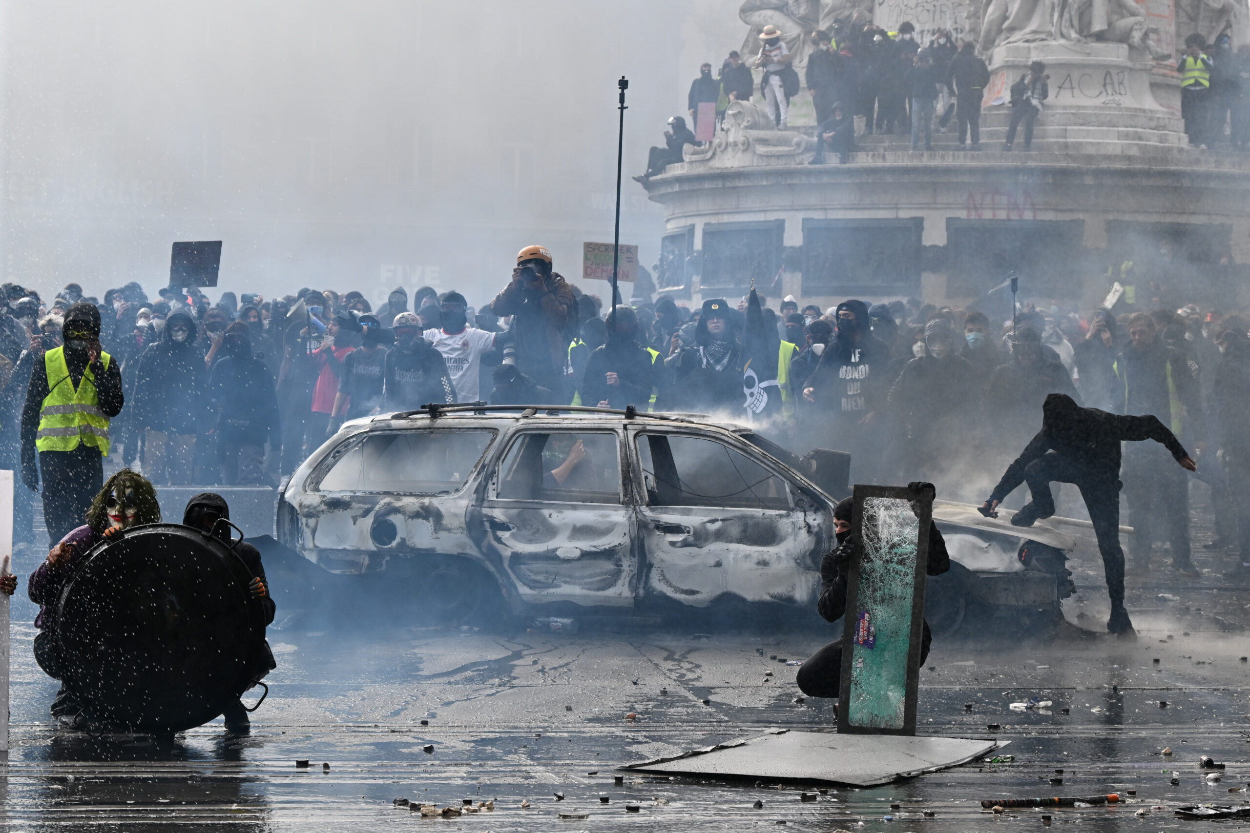 UN rights chief condemns Europe protests violence