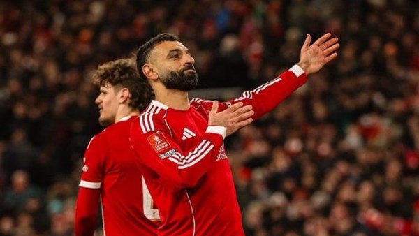 مشجع ليفربول يفتح النار على الكرة الذهبية: صلاح تعرض للظلم أكثر من مرة
