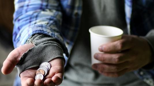 معهم 13 حدثًا.. حبس عصابة تستغل الأطفال فى أعمال التسول بالقاهرة