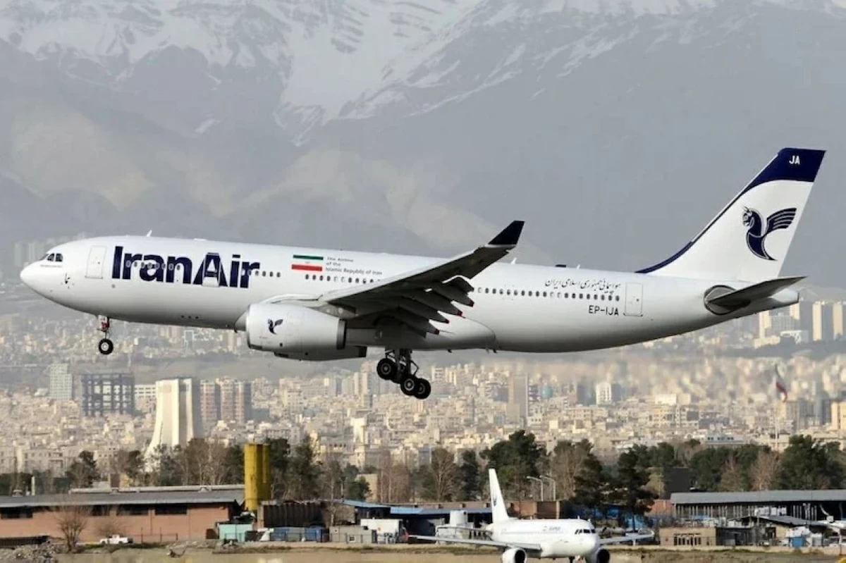بعد العقوبات الأمريكية.. تراجع الرحلات الدولية في مطار طهران 42%