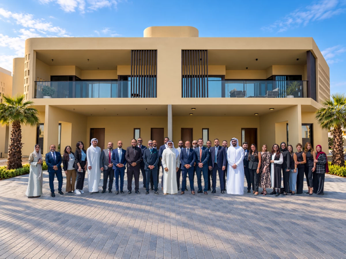 «إيفا» تعلن إنجاز الفلل النموذجية في «الطي هيلز» بالشارقة